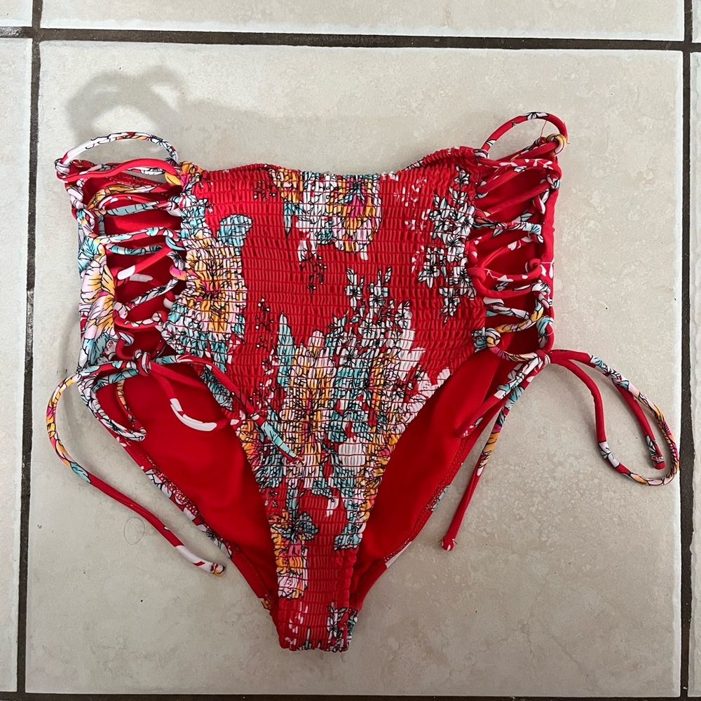 Floral high waisted Bikini Bottom